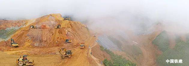 2018(第二十屆)中國國際礦業(yè)大會贊助商--中鐵十九局集團礦業(yè)投資rdquo;